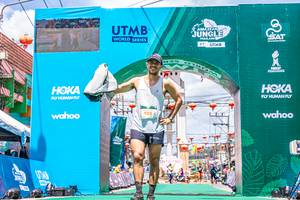 BIB: 402
                            <button type="button" onclick="openModal(21760632)" class="btn btn-primary btn-sm float-right btn-popup" data-toggle="modal" data-target=".modal-high-quality">
                        <i class="fas fa-shopping-cart"></i> Add to Cart
                    </button>
                                            <button type="button" onclick="isThisMe(21760632, true)" class="btn btn-success btn-sm float-right btn-popup btn-isme hidden" data-toggle="tooltip" data-placement="bottom" title="นี่คือรูปของคุณใช่ไหม คลิกที่นี่เพื่อเอาเข้าอัลบั้ม">
                        <i class="fas fa-plus"></i> Add to album
                    </button>
                    <button type="button" onclick="isThisMe(21760632, false)" class="btn btn-warning btn-sm float-right btn-popup btn-isnotme hidden">
                        <i class="fas fa-ban"></i> Remove from album
                    </button>